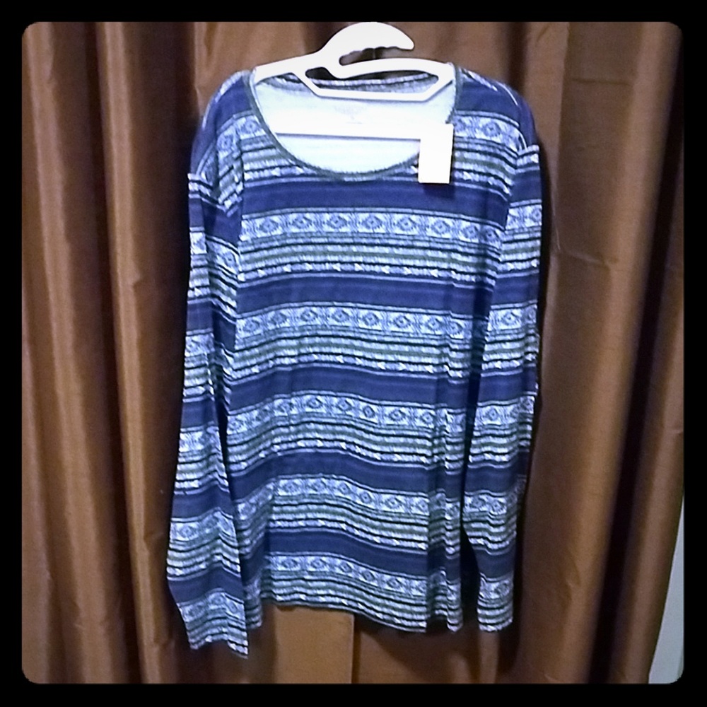 2/$10 Fun warm long sleeve Tee